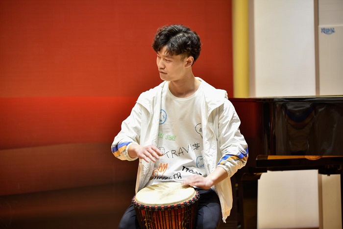 1618456161988176.jpg 教育导报3.jpg