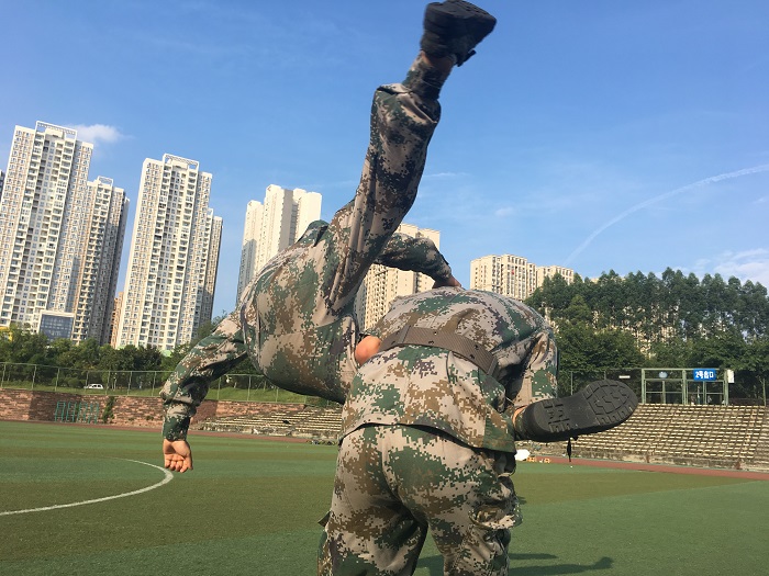 1541387254208446.jpg 预备役在训练1.jpg