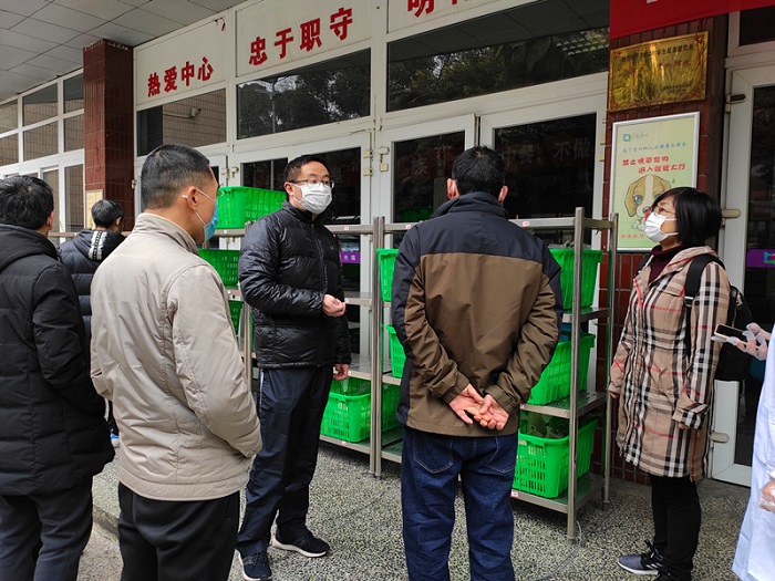 1582078486106272.jpg 5.张校长现场指导.jpg