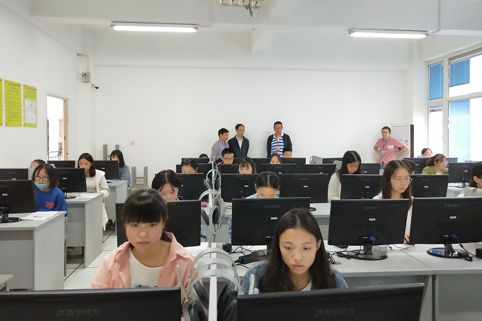 1537151578619992.jpg 丁念友视察.jpg